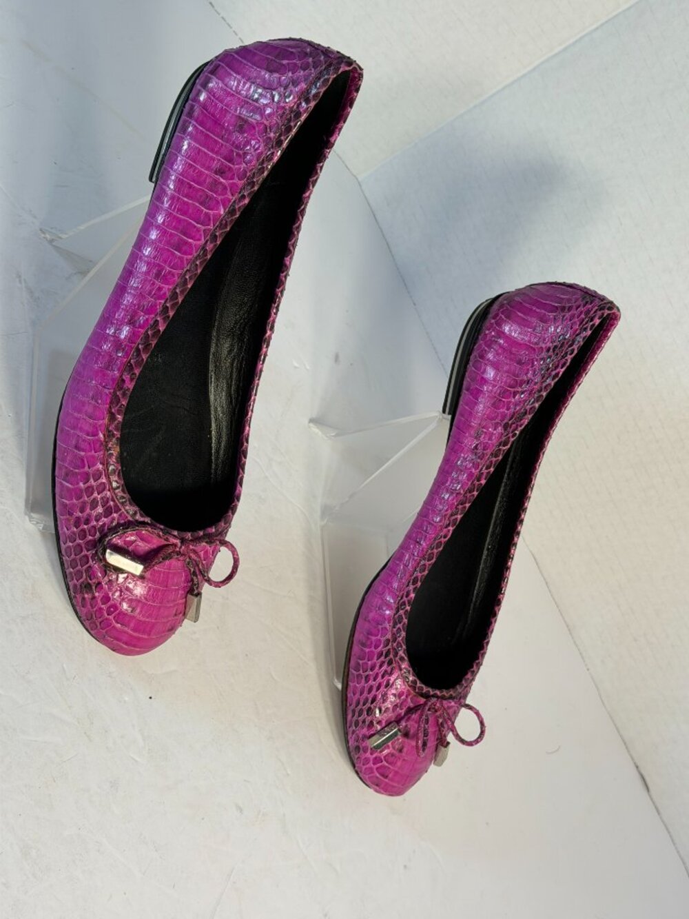 Women's size 6 Flats - Picture 3 of 13